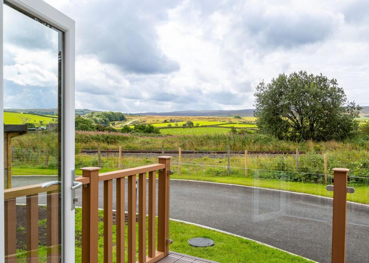 Great Harlow Views Newby  Exterior foto